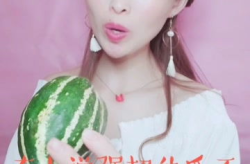 娱乐吃瓜酱付出的真心,娱乐吃瓜酱的甜蜜瓜田之旅